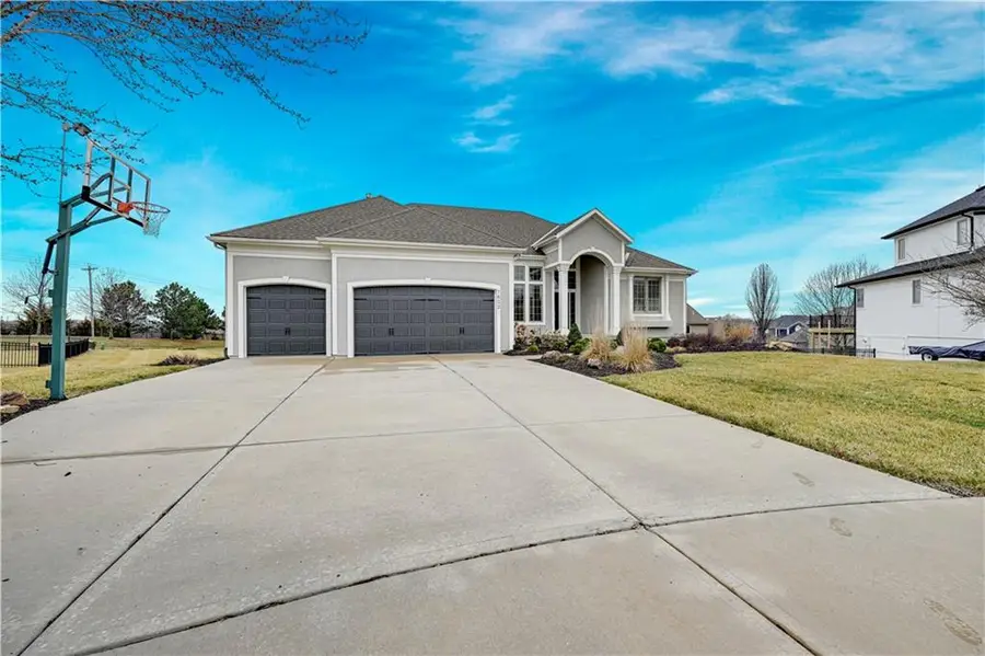 7822 Houston Street, Lenexa, KS 66227 - #3