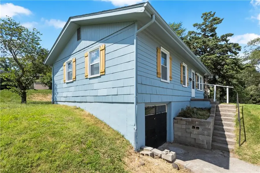 6206 NE Antioch Road, Kansas City, MO 64119 - #2