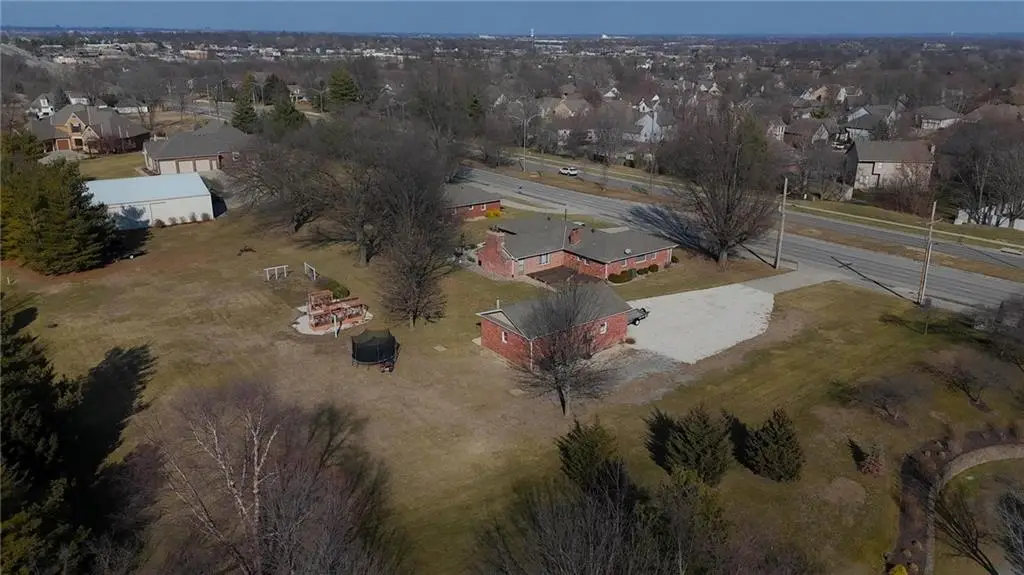 15590 Antioch Road, Overland Park, KS 66221 - #1