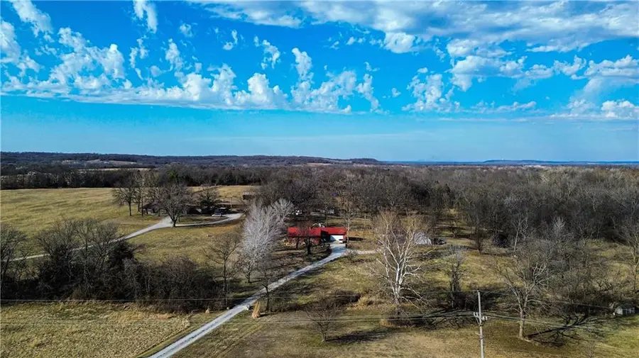 20650 E 1100 Road, Pleasanton, KS 66075 - #2