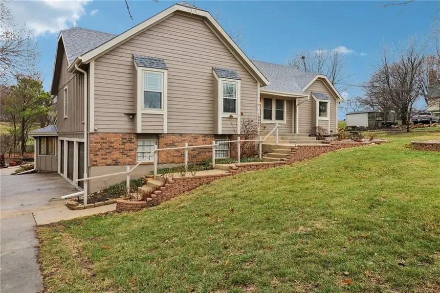 19985 W 119th Street, Olathe, KS 66061 - #2