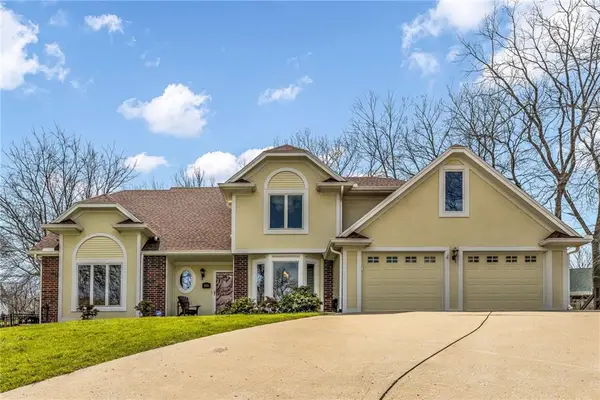 9805 NW 73rd Terrace, Weatherby Lake, MO 64152