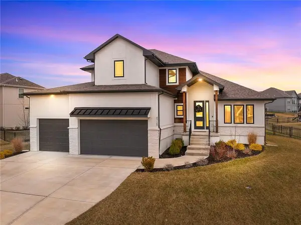 4729 NE Jamestown Drive, Lee's Summit, MO 64064