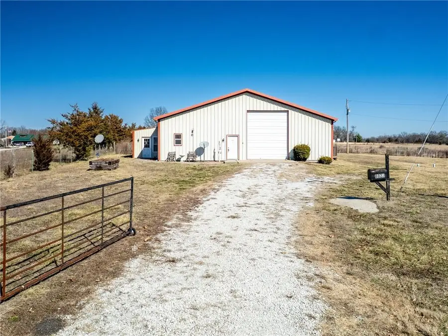 8823 NE Oo Highway, Calhoun, MO 65323 - #3