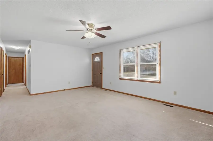 824 Rowell Avenue, Excelsior Springs, MO 64024 - #3