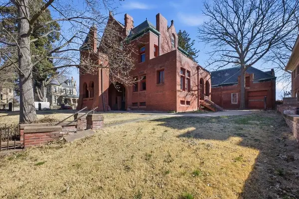 802 Hall Street, St Joseph, MO 64501