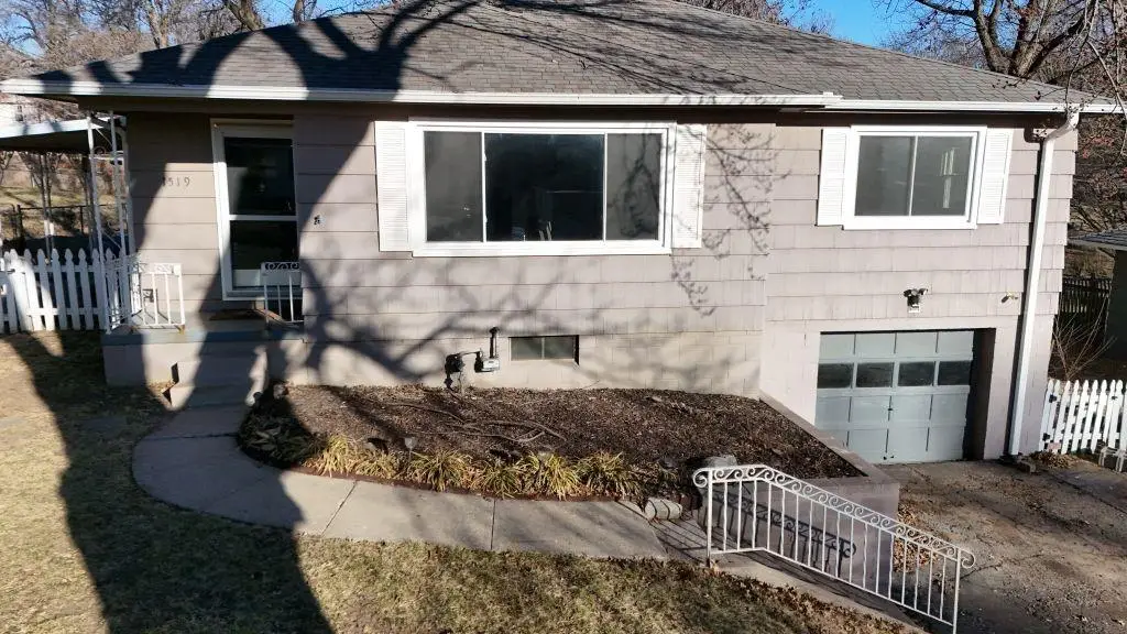 1519 S 39th Street, Saint Joseph, MO 64507 - #1