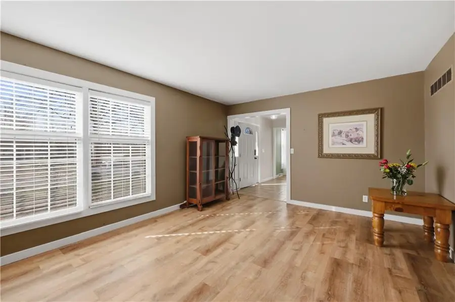 806 Galveston Drive, Liberty, MO 64068 - #2