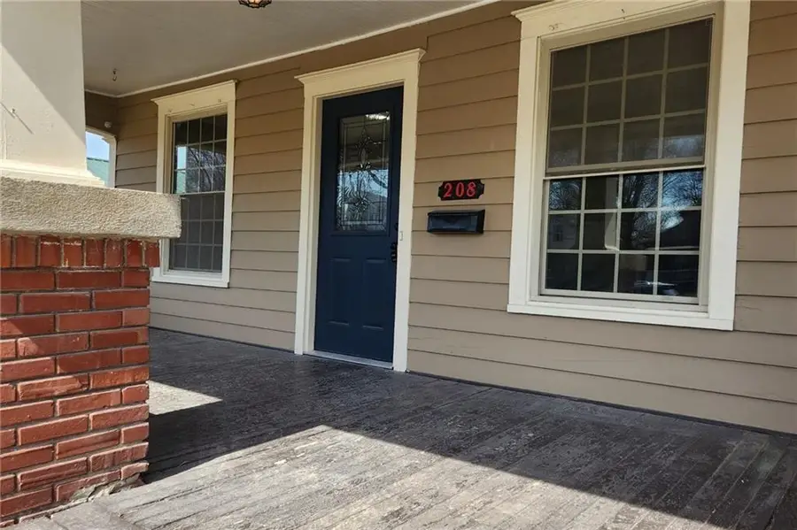 208 Main Street, Osawatomie, KS 66064 - #2