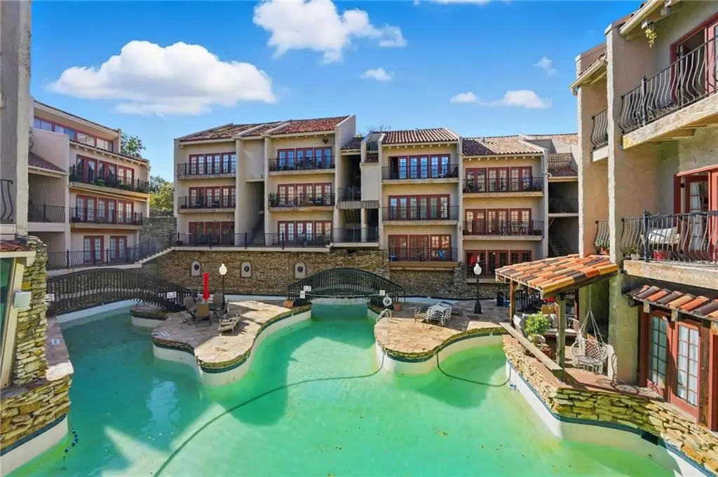 1111 W 46th Street #32, Kansas City, MO 64112 - #1