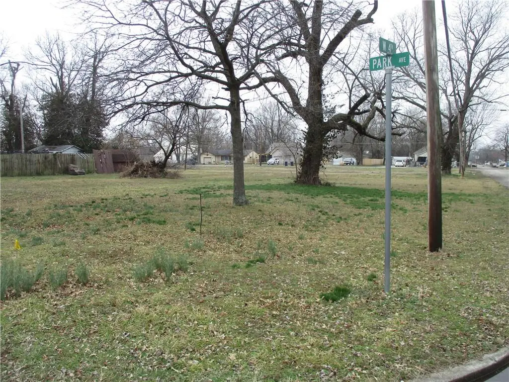 401 Park Avenue, Baxter Springs, KS 66713 - #1