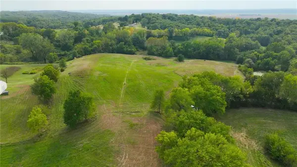 Jantzen Lane, Platte City, MO 64079