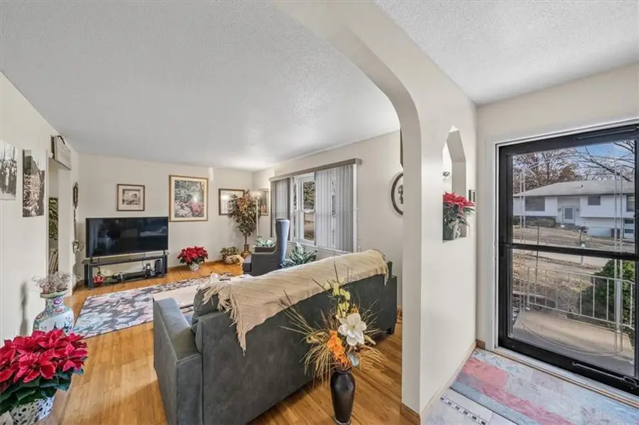 2508 Folsom Street, Leavenworth, KS 66048 - #3