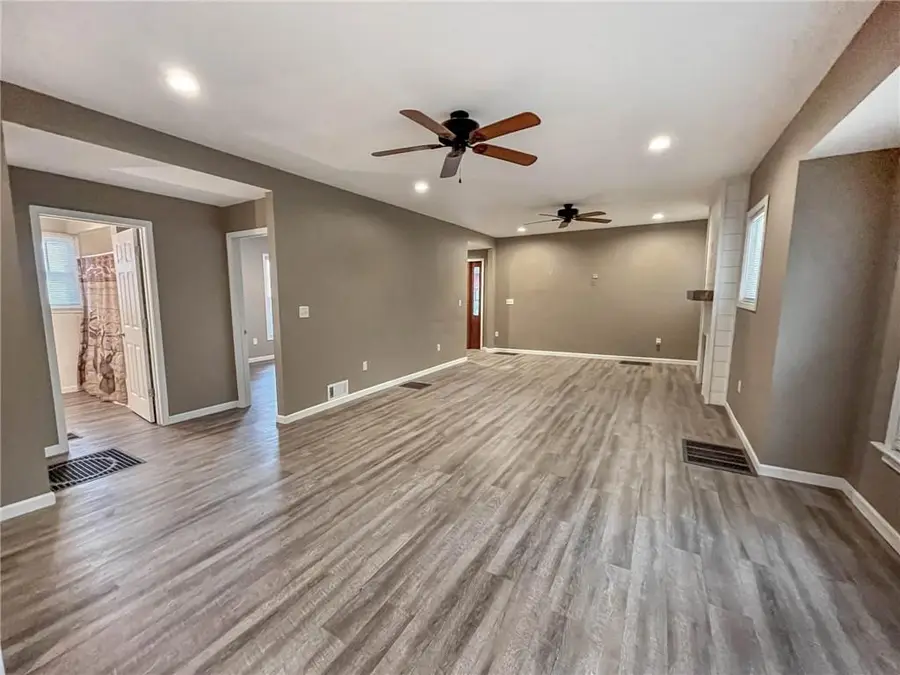 512 W 11th Street, Trenton, MO 64683 - #2