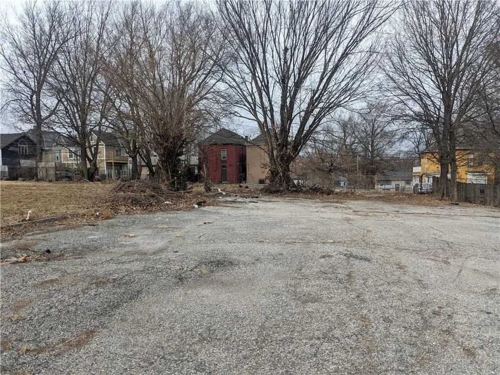 700 Prospect Avenue, Kansas City, MO 64124 - #1