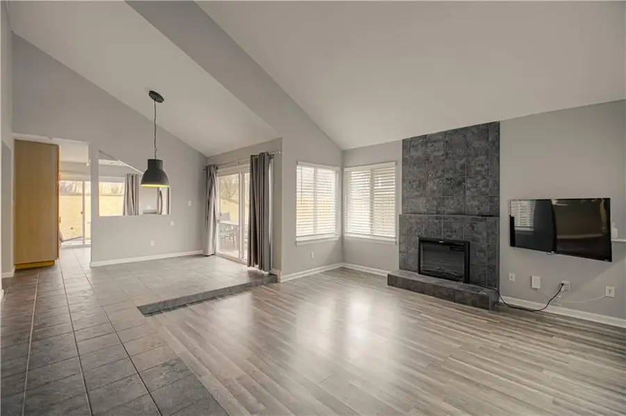 731 N 75th Terrace, Kansas City, KS 66112 - #2