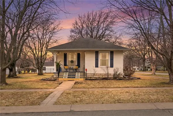 126 S Oak Street, Gardner, KS 66030