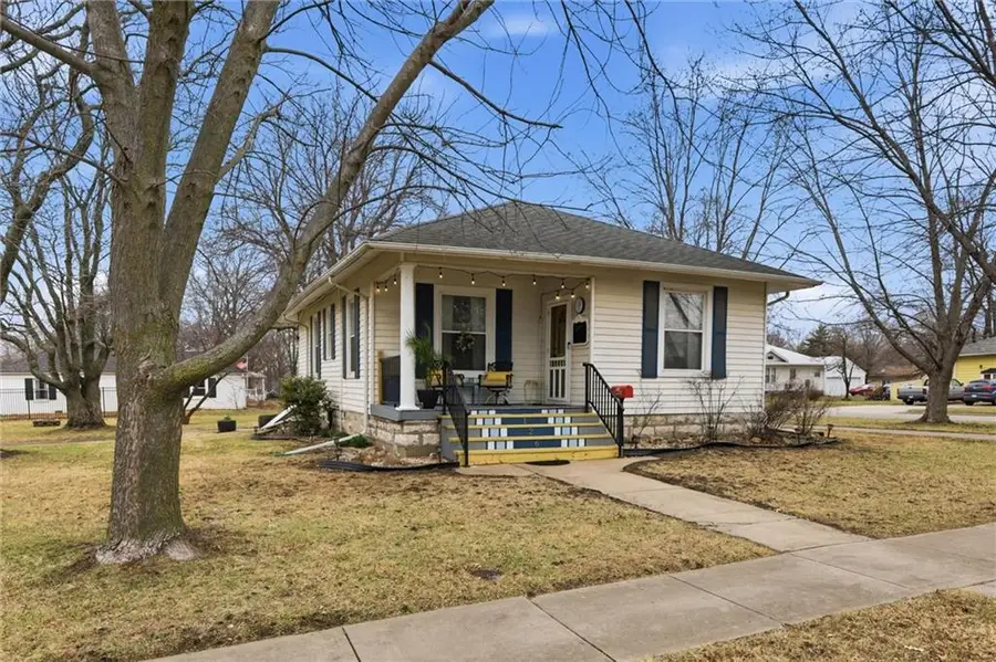 126 S Oak Street, Gardner, KS 66030 - #2