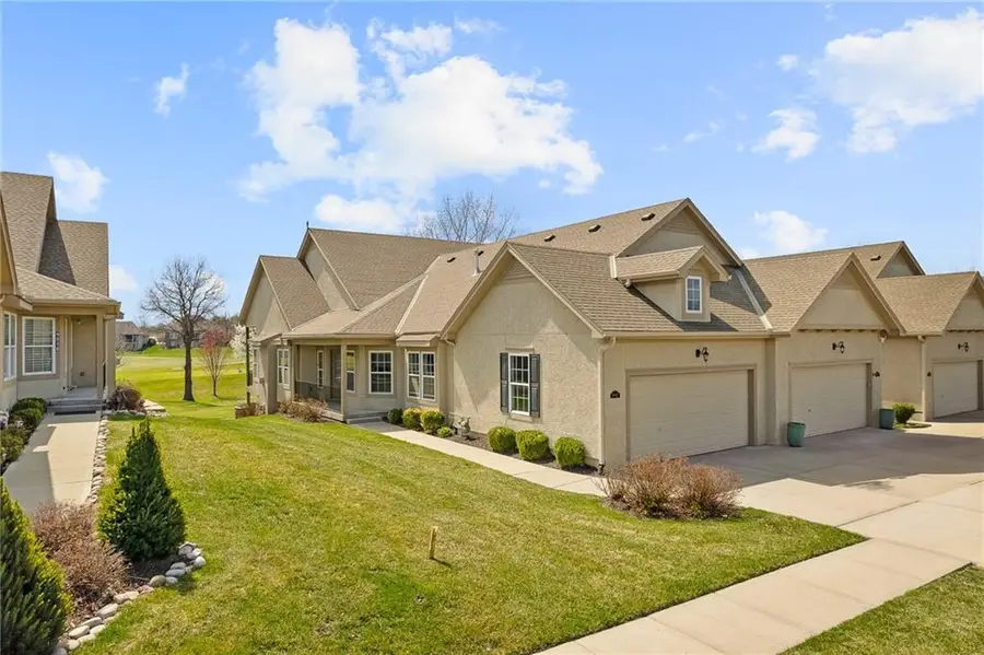 1917 NE 107th Terrace, Kansas City, MO 64155 - #2