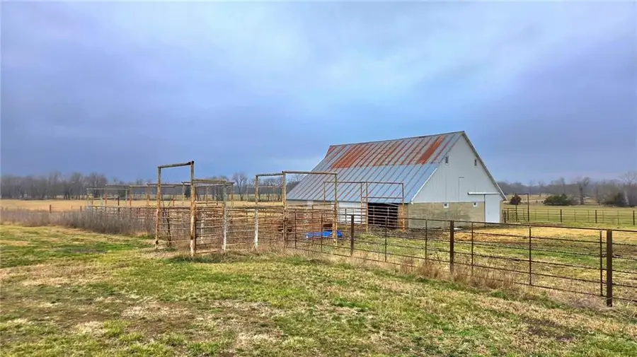 16494 E 300 Road, Prescott, KS 66767 - #2