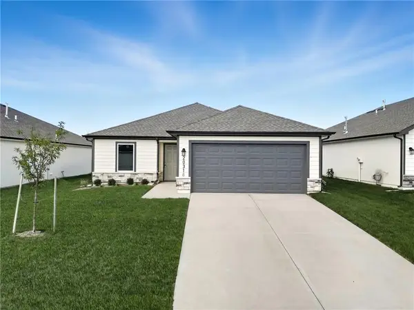 20208 W 194th Terrace, Spring Hill, KS 66083