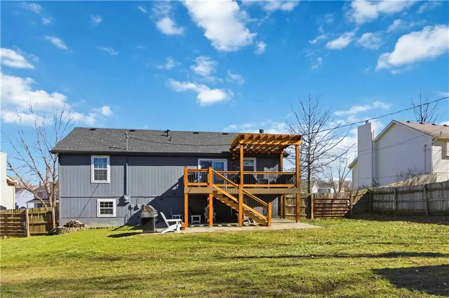 15588 Crestwood Drive, Basehor, KS 66007 - #2