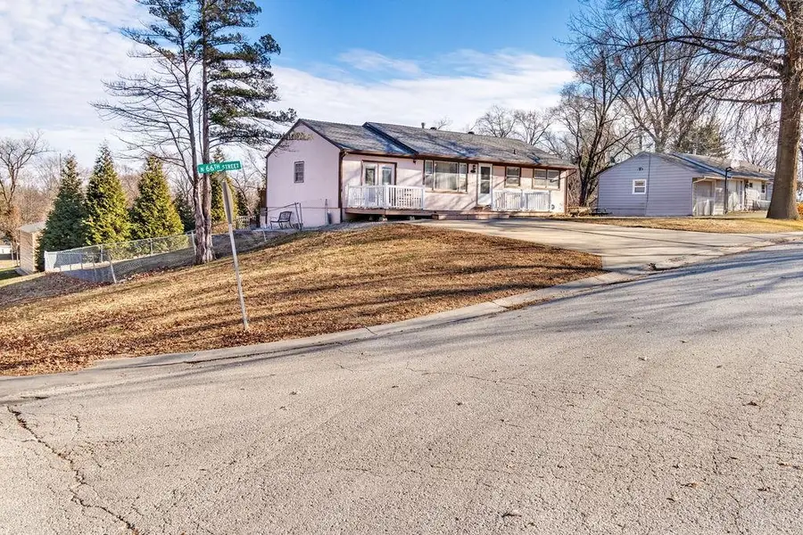 2817 N 66th Street, Kansas City, KS 66104 - #2