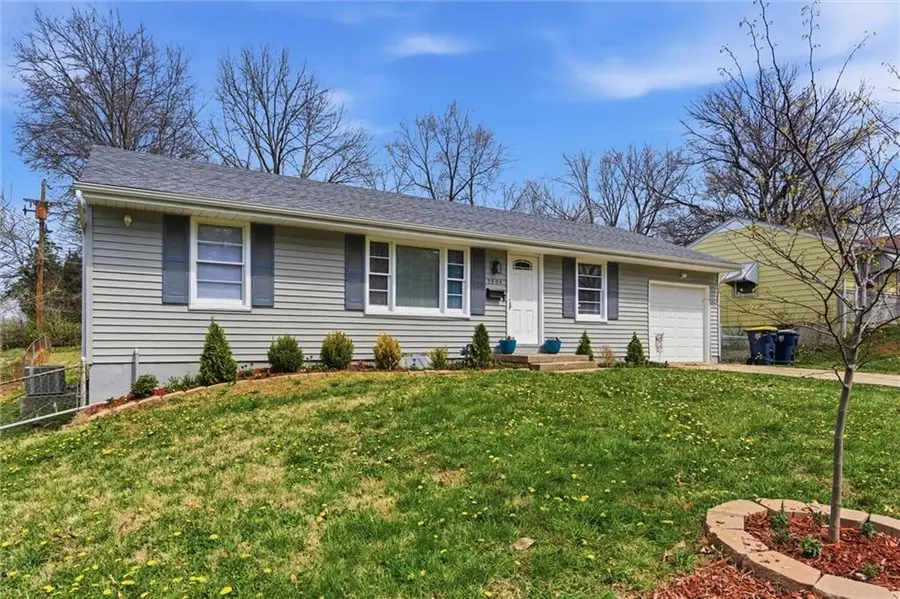 5904 E 100th Street, Kansas City, MO 64134 - #3