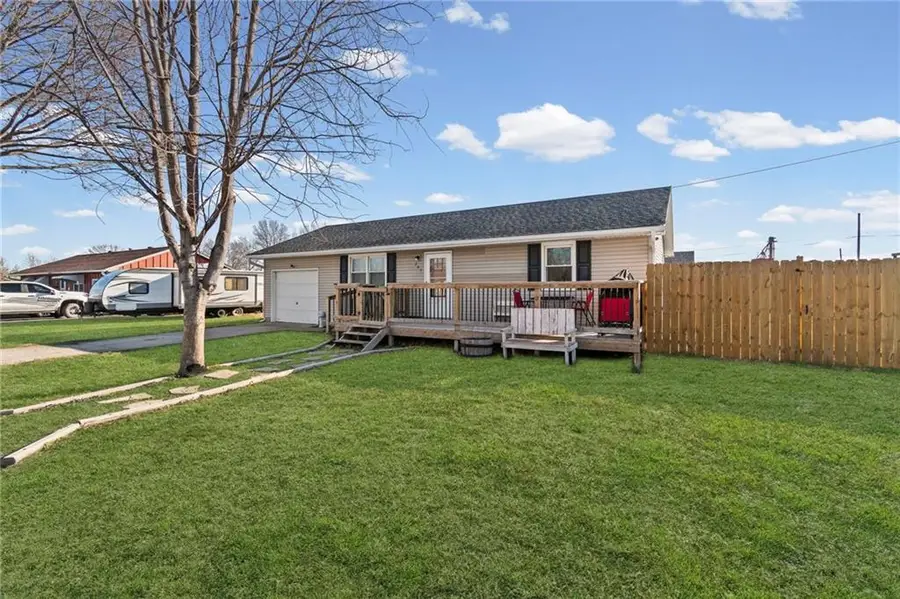 205 N Coats Street, Norborne, MO 64668 - #2