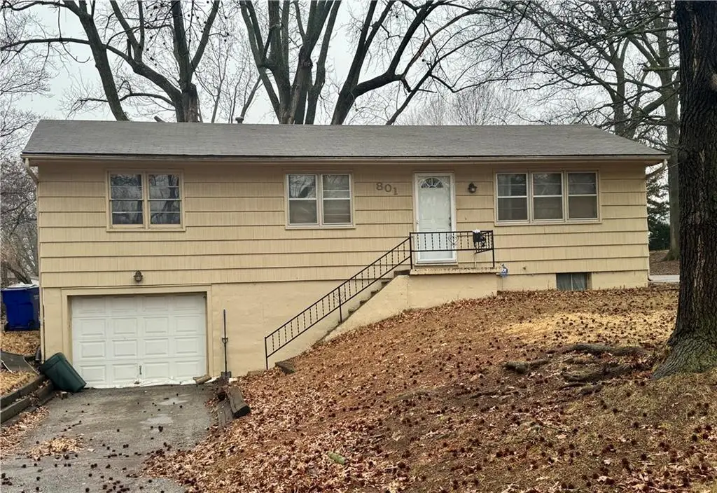 801 SW 16th Street, Blue Springs, MO 64015 - #1