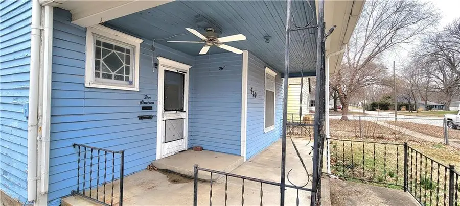 519 W Elm Street, Chanute, KS 66720 - #2