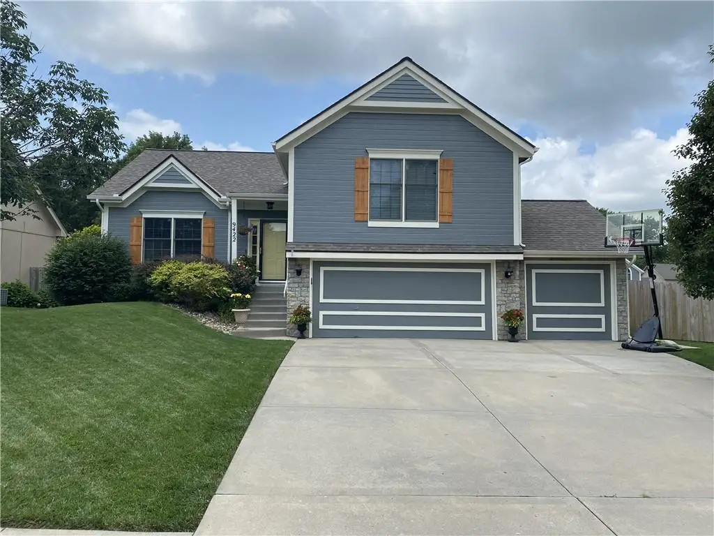 9422 N Campbell Court, Kansas City, MO 64155 - #1