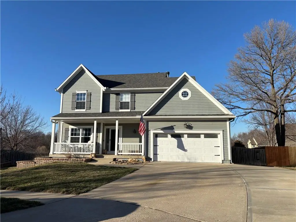 908 N 2nd St Street E, Louisburg, KS 66053 - #1