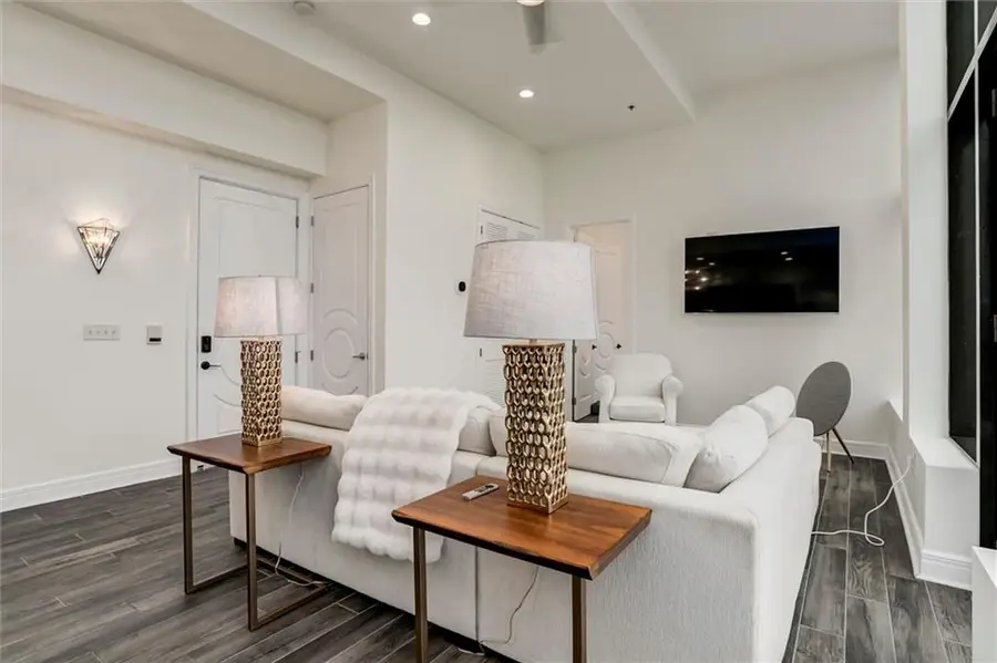 2940 Baltimore Avenue #1505, Kansas City, MO 64108 - #3