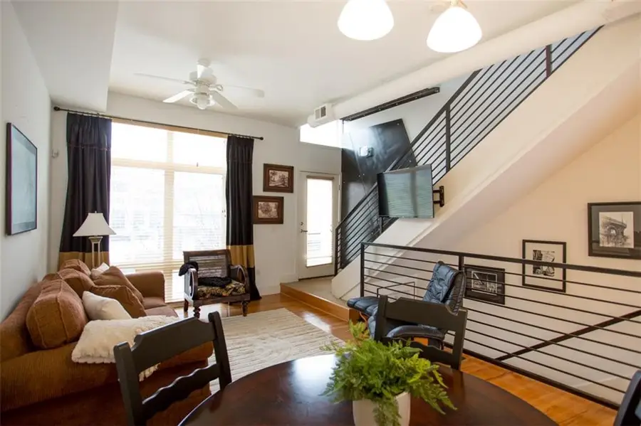 2923 Gillham Road #2, Kansas City, MO 64108 - #3