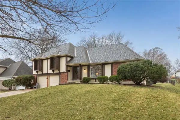 10242 Reeder Street, Overland Park, KS 66214