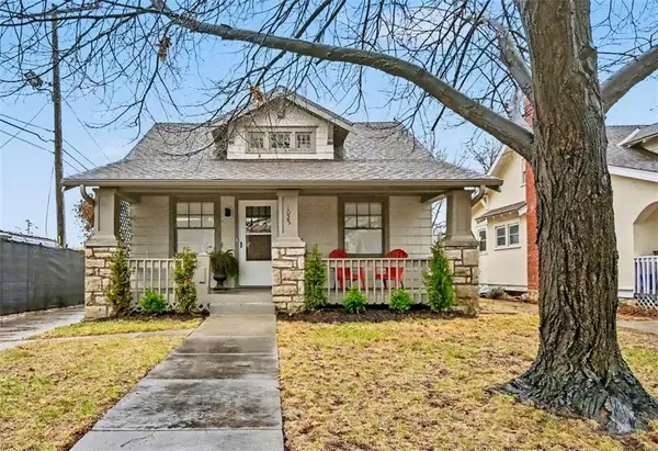 1025 E 76th Street, Kansas City, MO 64131