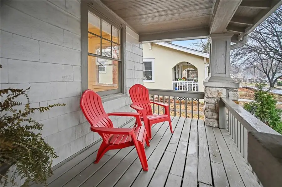 1025 E 76th Street, Kansas City, MO 64131 - #3