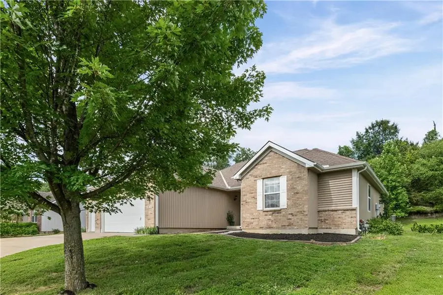 5021 NW Flintridge Road, Riverside, MO 64150 - #3