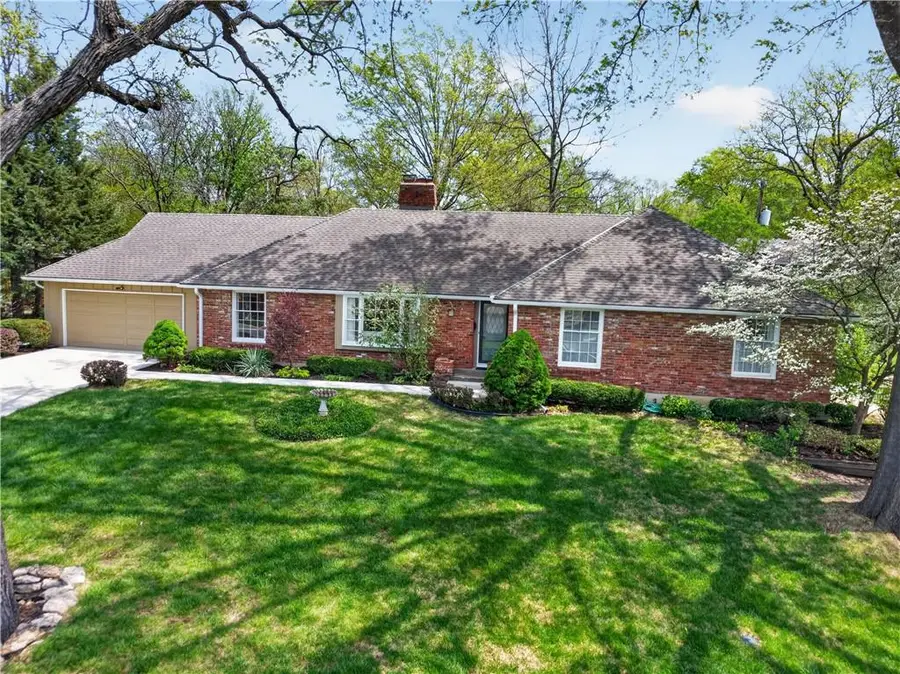 10011 Fontana Lane, Overland Park, KS 66207 - #3