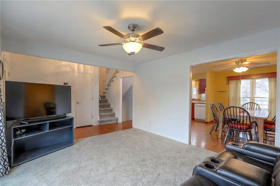 1121 S Stagecoach Place, Olathe, KS 66062 - #3