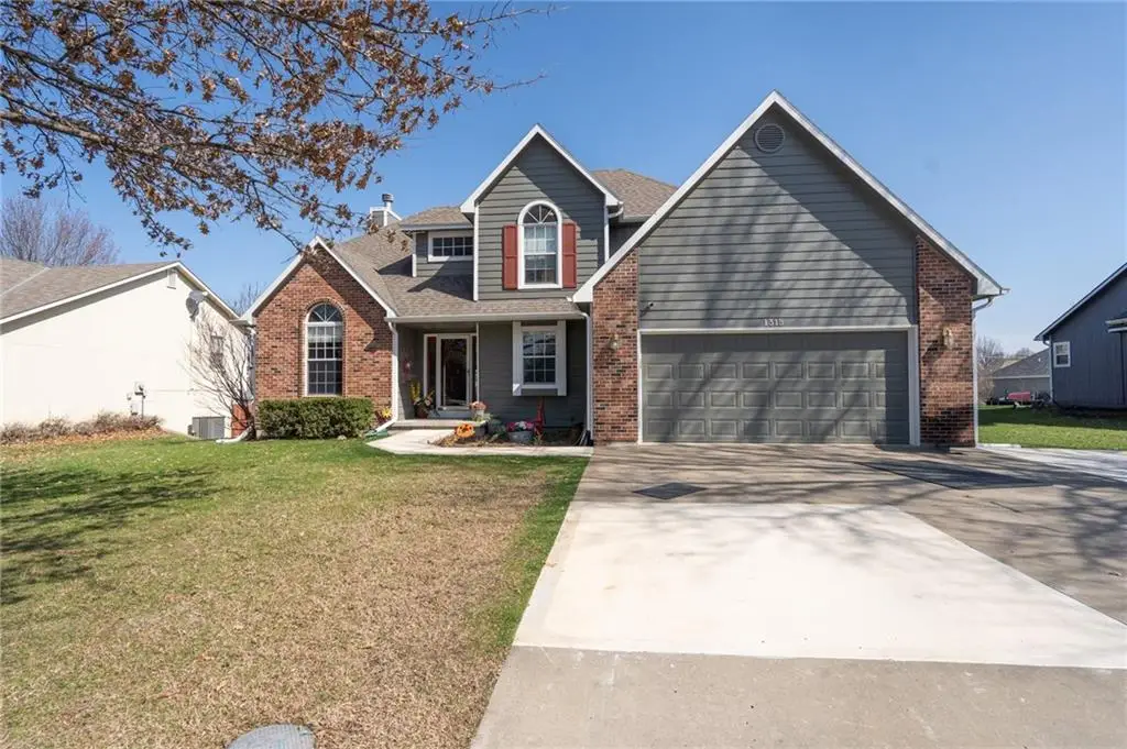 1315 S Red Bud Street, Ottawa, KS 66067 - #1