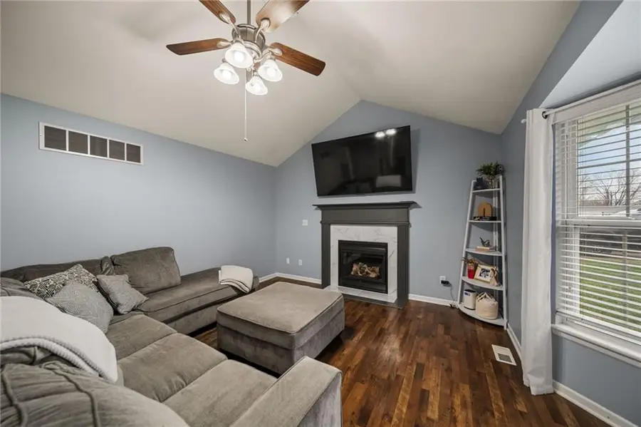 508 S Crews Avenue, Odessa, MO 64076 - #2