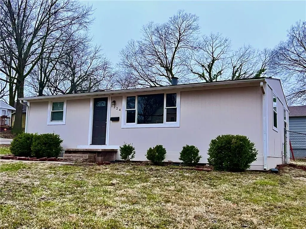 1224 S Delaware Avenue, Independence, MO 64055 - #1