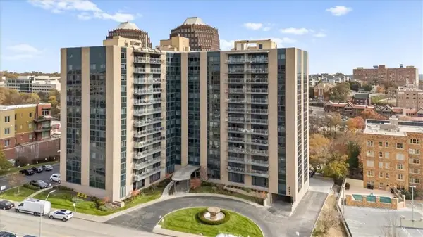 4545 Wornall Road #1110, Kansas City, MO 64111