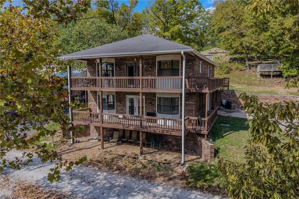 28247 W Cove Drive, Lincoln, MO 65338 - #1