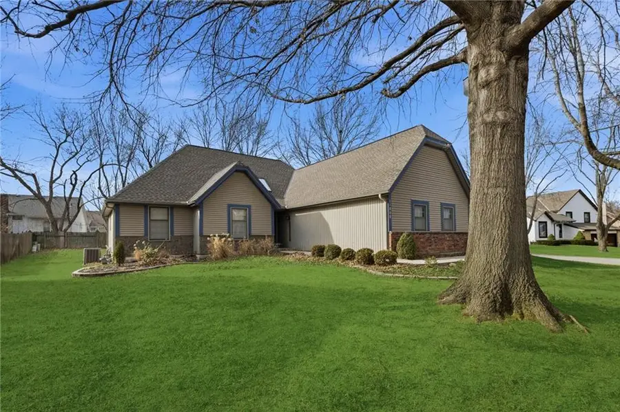 11800 England Street, Overland Park, KS 66210 - #2