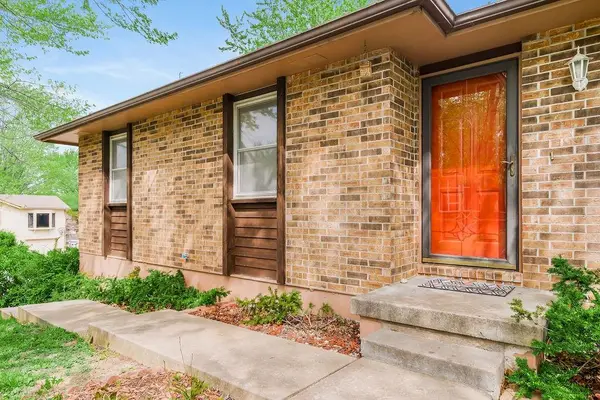 409 Creach Drive, Warrensburg, MO 64093