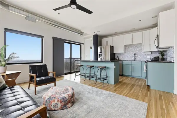 2940 Baltimore Avenue #1204, Kansas City, MO 64108