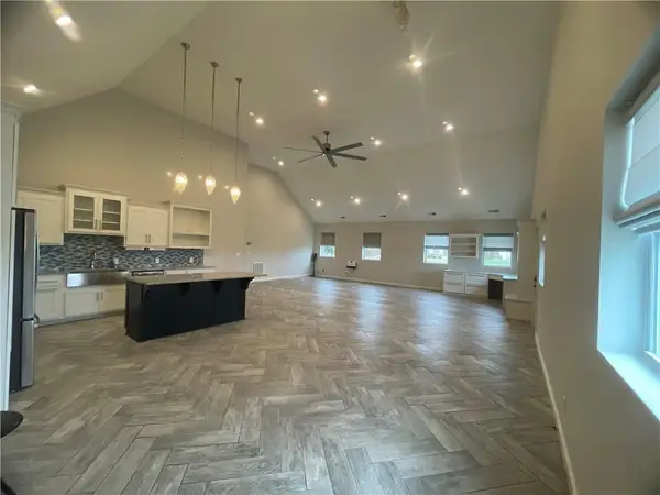 585 NW 500 Road, Clinton, MO 64735